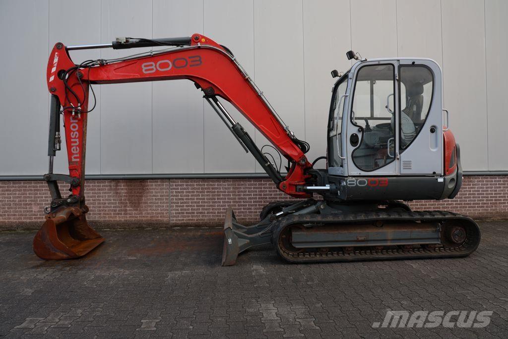 Neuson 8003 RD 履带挖掘机