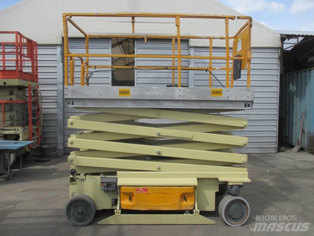 JLG 3246 ES 剪叉式升降机