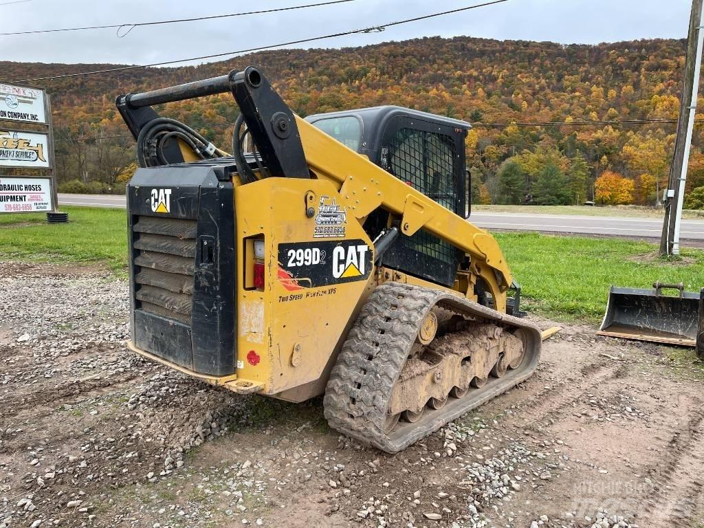 CAT 299 D 2 滑移装载机