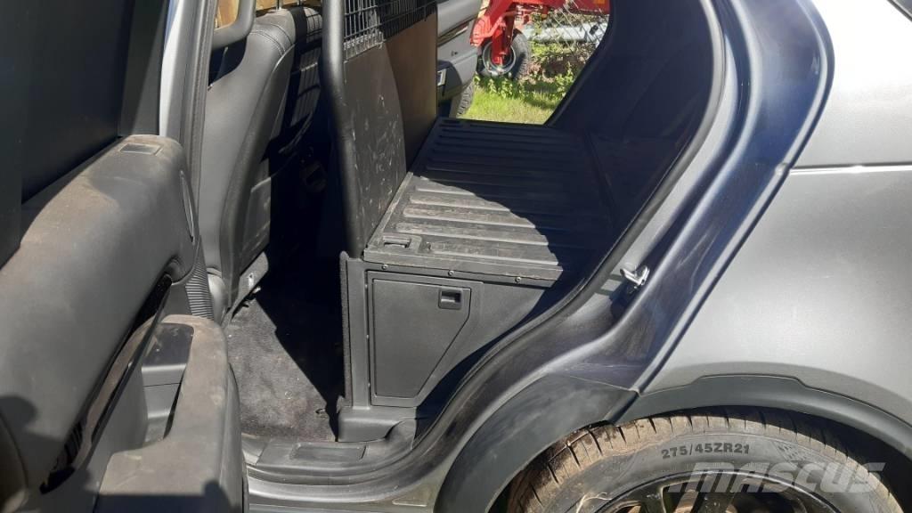 Land Rover Discovery 皮卡车