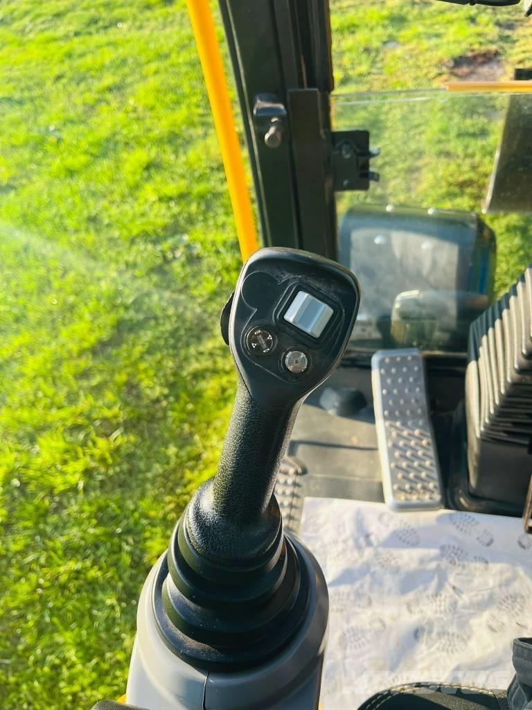 JCB 110 W Hydradig 轮式挖掘机