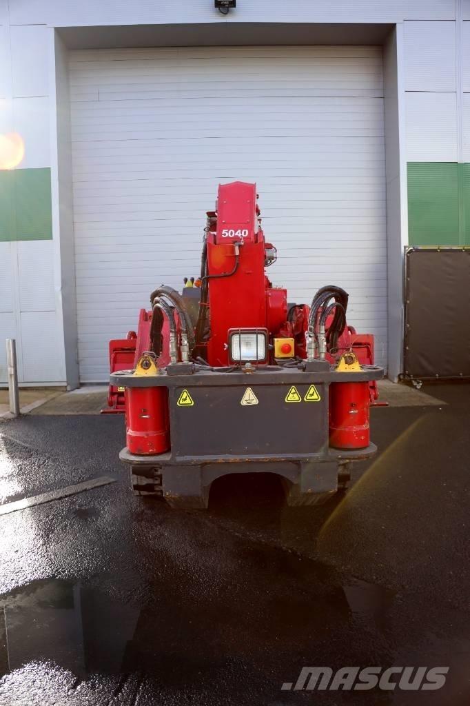 Unic URW-506 轻小型起重机