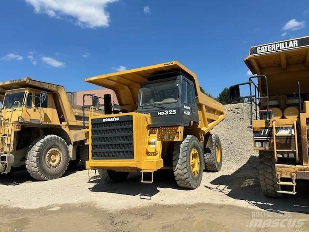 Komatsu HD325-6KE 翻斗车\公路型自卸车