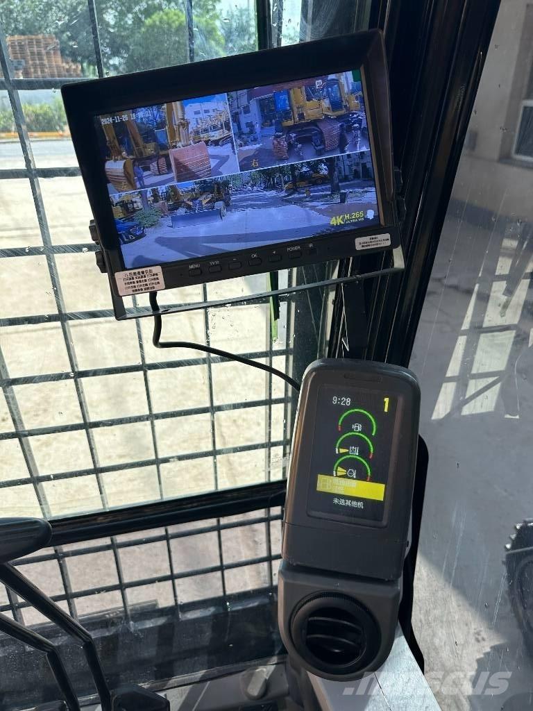 CAT CAT320D 中型挖掘机