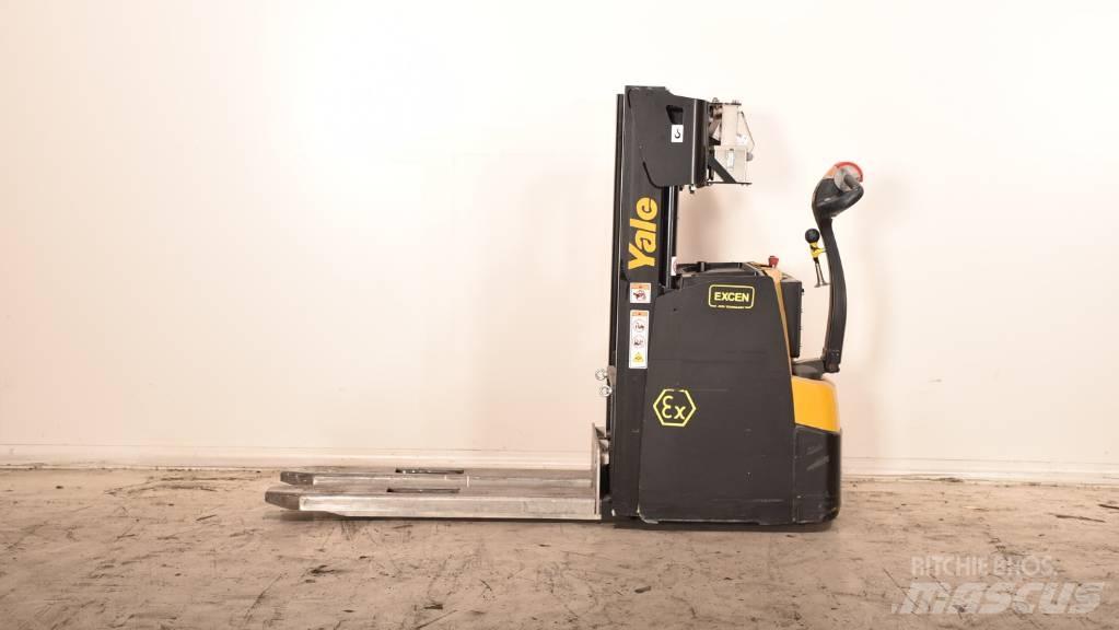 Yale MS20 手推堆垛车