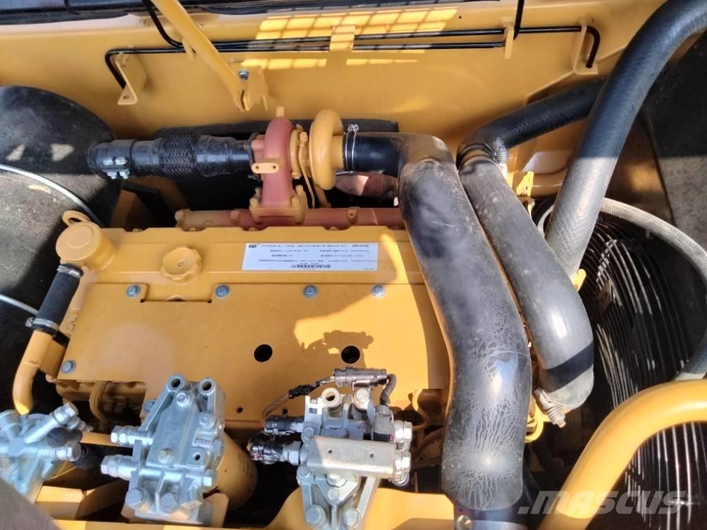 CAT 320 D 履带挖掘机