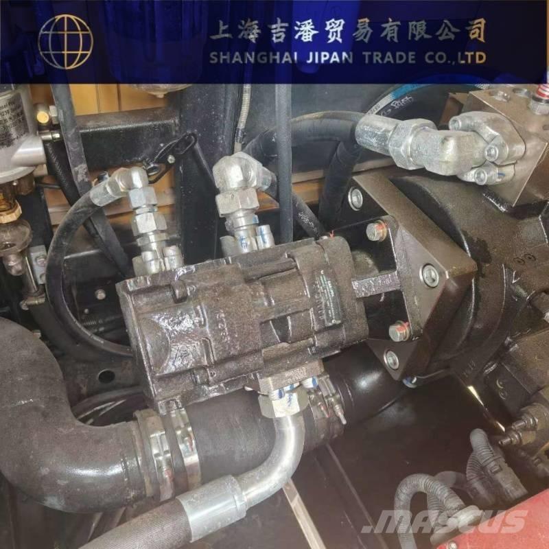 Sany SCC1000A 履带起重机