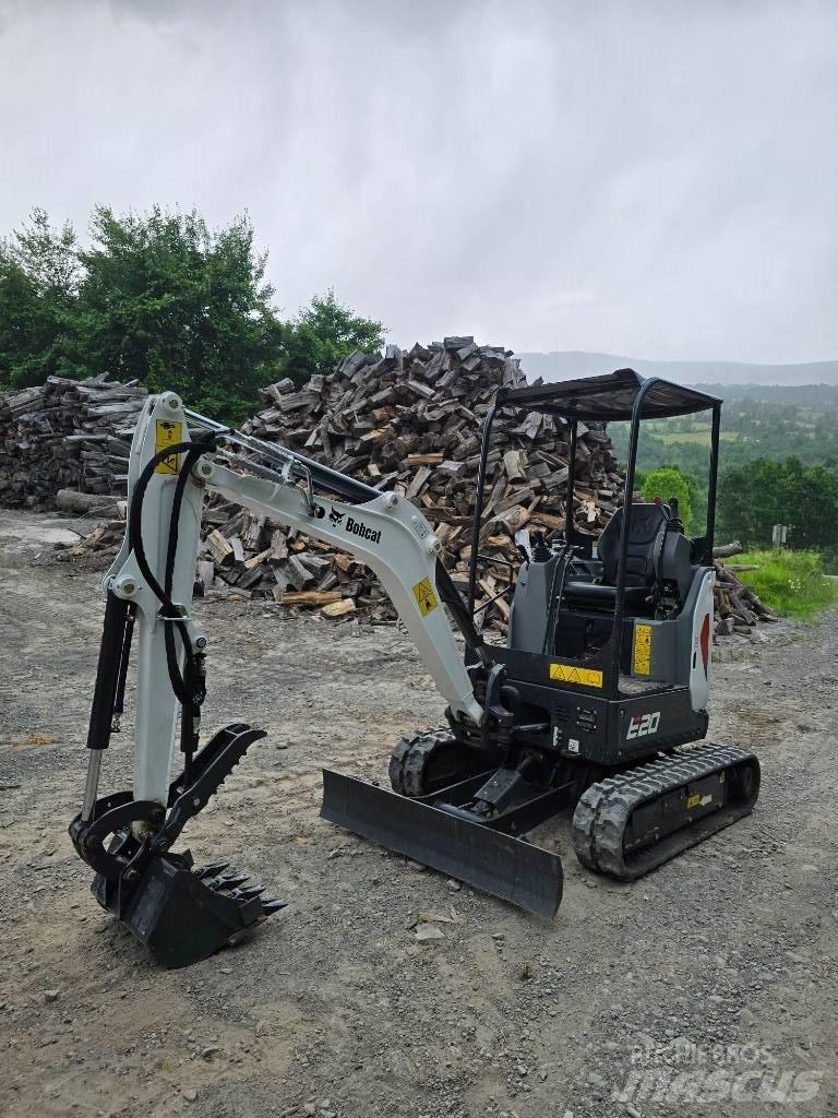 Bobcat E 20 小型挖掘机