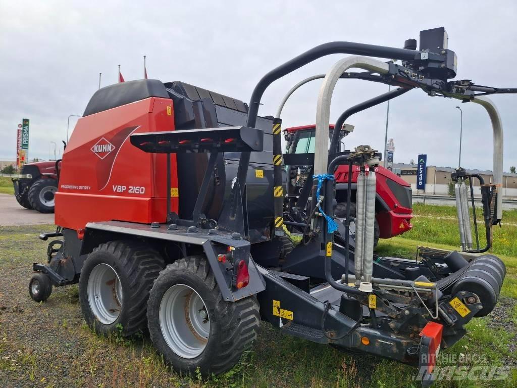 Kuhn VBP 2160 OC 23 圆捆打捆机