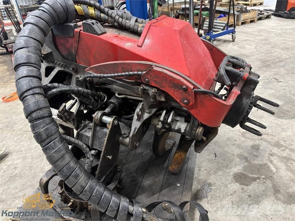 Komatsu C144 收割机机箱