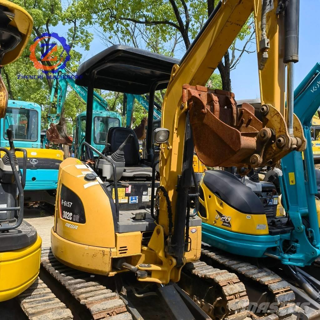 CAT 302 小型挖掘机