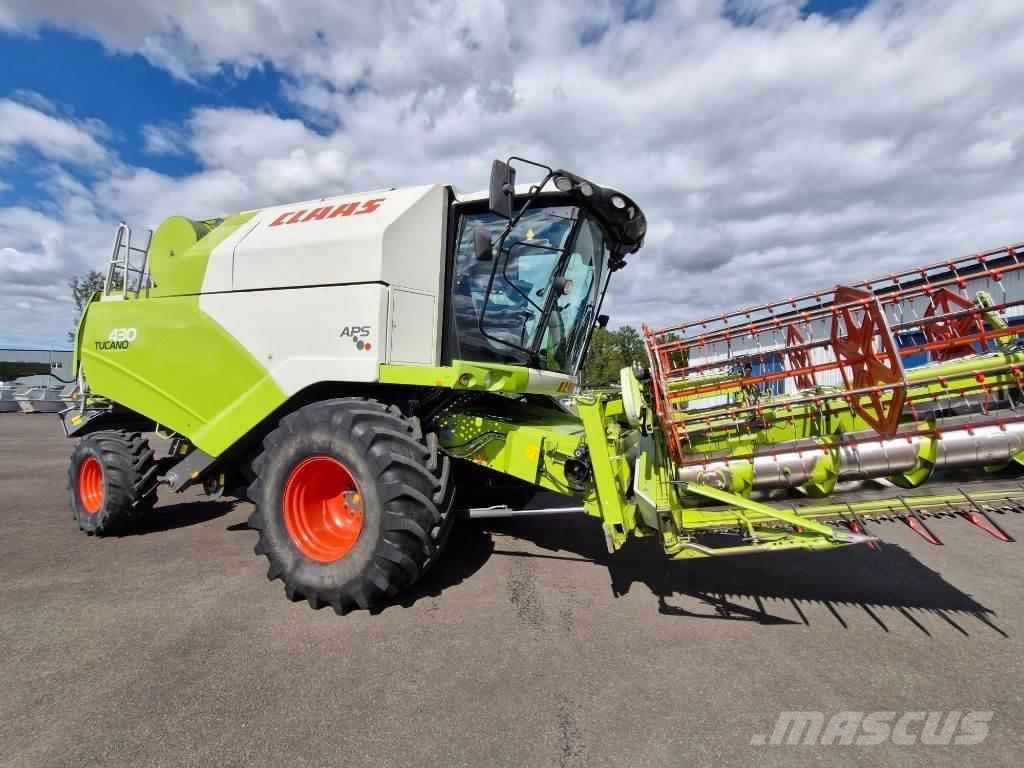 CLAAS Tucano 430 联合收割机