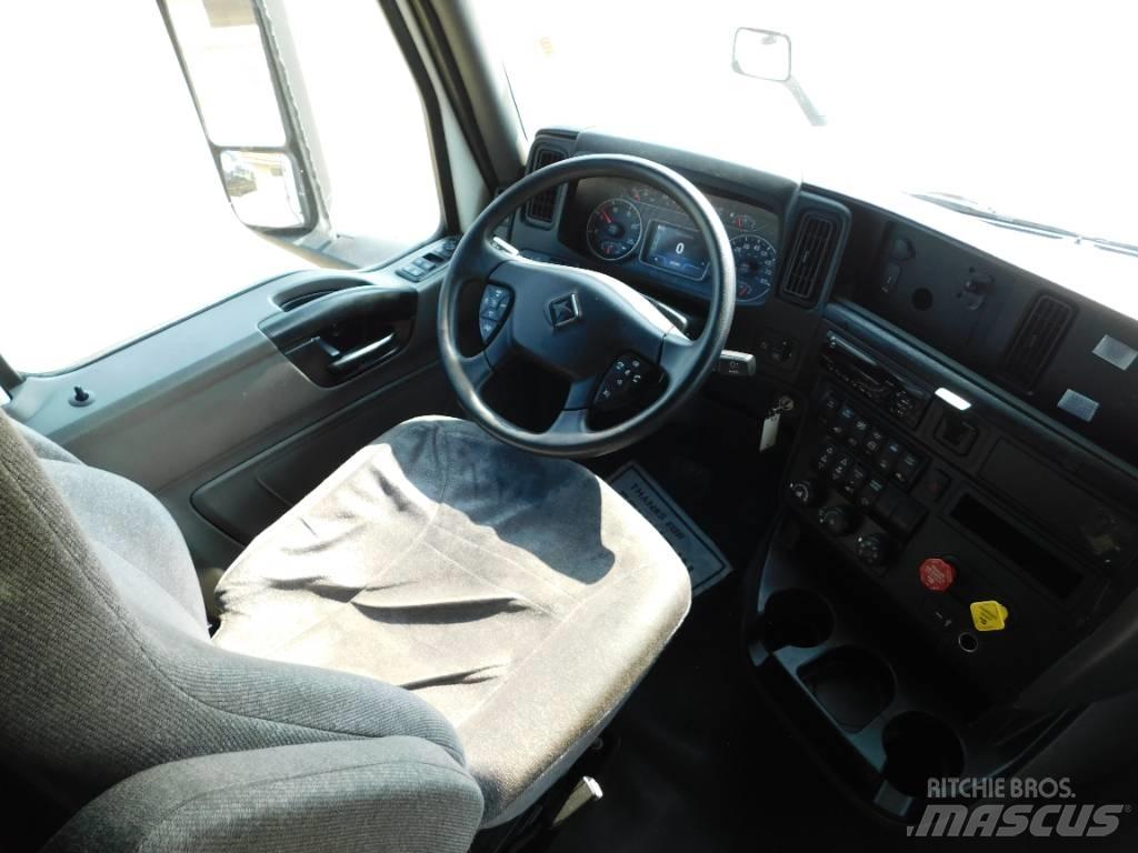 International LT 625 牵引车