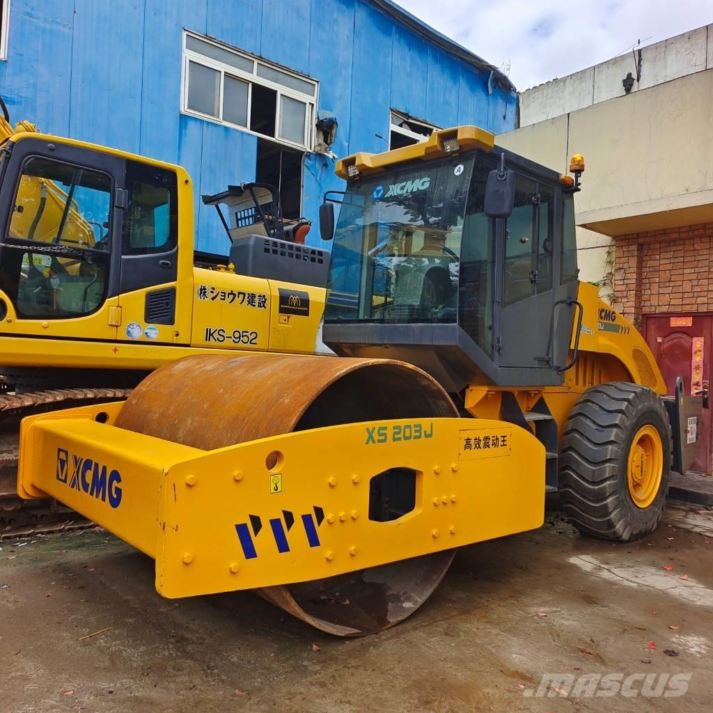 XCMG XS 203 J 单轮压路机