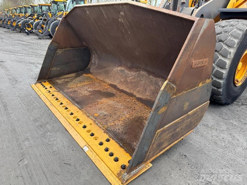 Volvo L 180 H 轮式装载机
