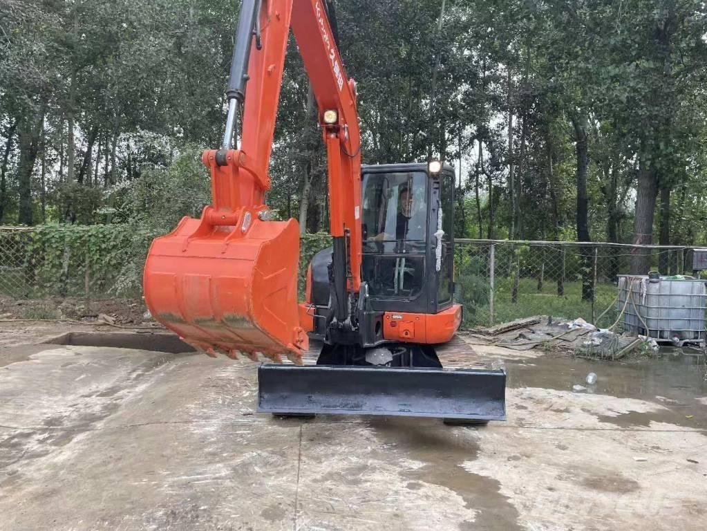 Kubota KX 165 小型挖掘机