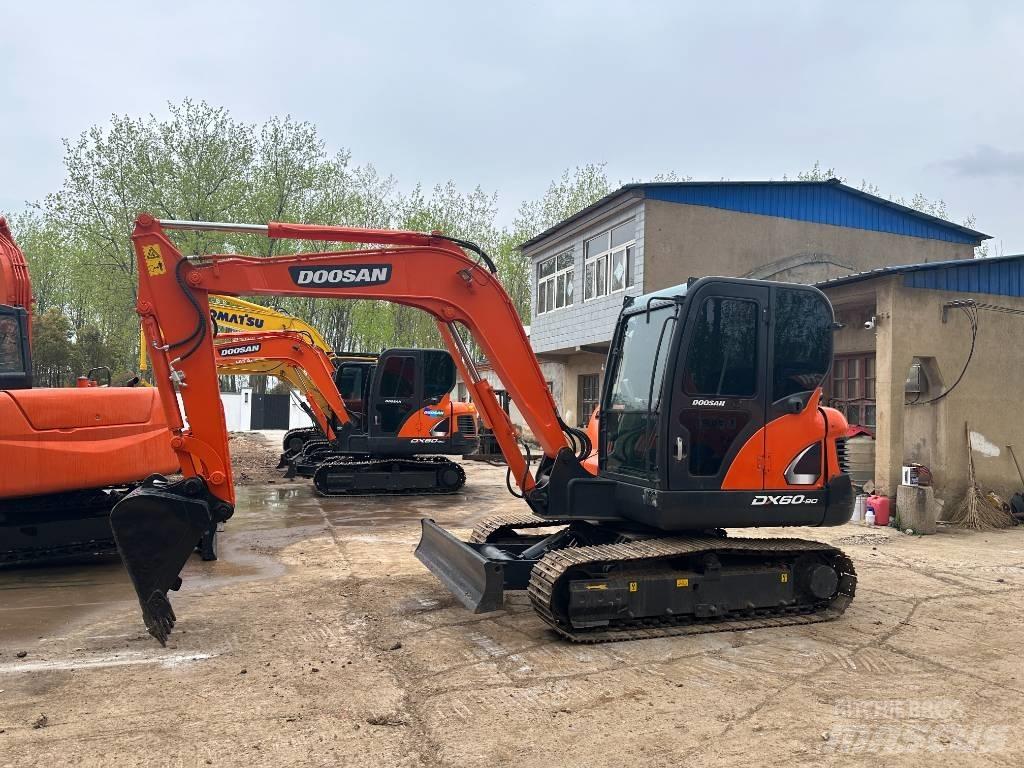 Doosan DX 60 小型挖掘机