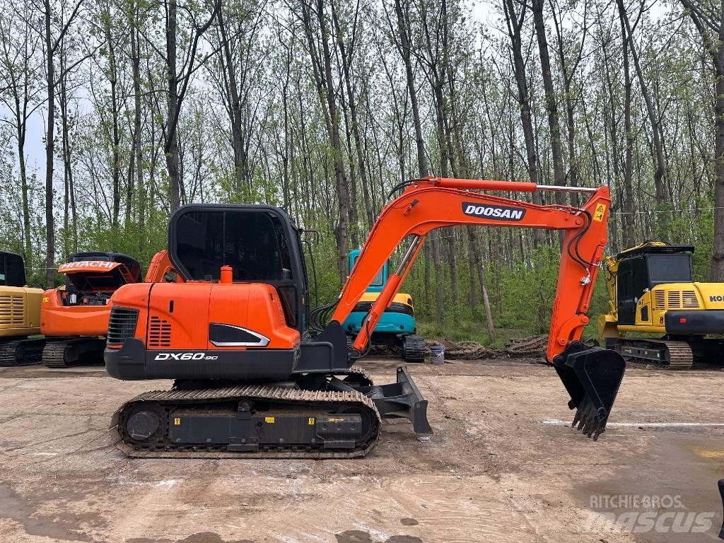 Doosan DX 60 小型挖掘机