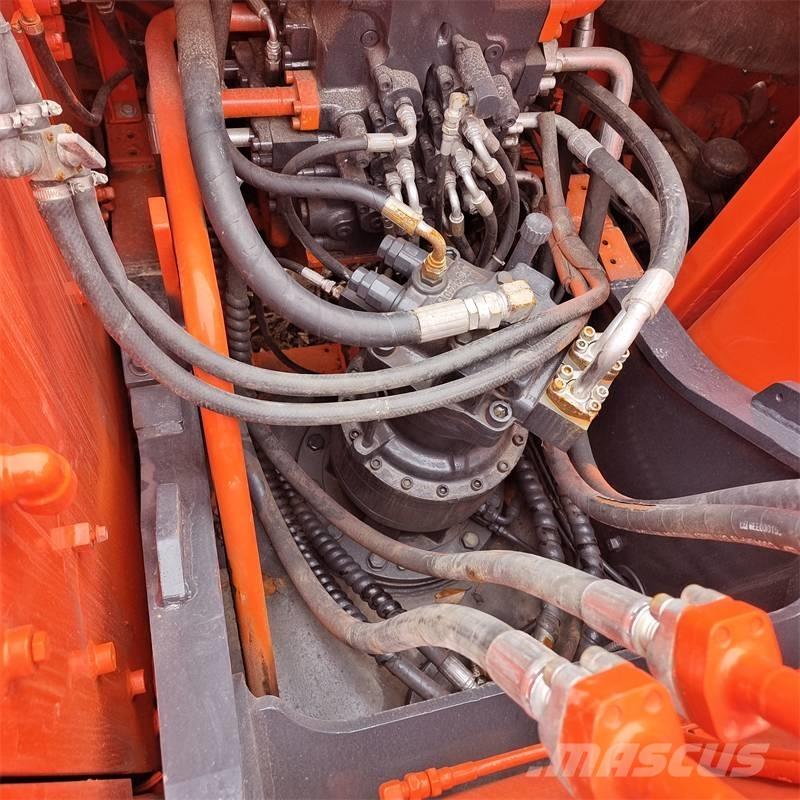 Doosan DX225LC-9C 履带挖掘机