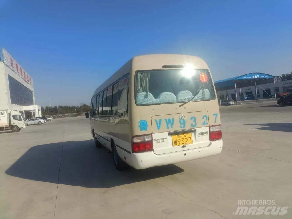 Toyota Coaster Bus 迷你巴士