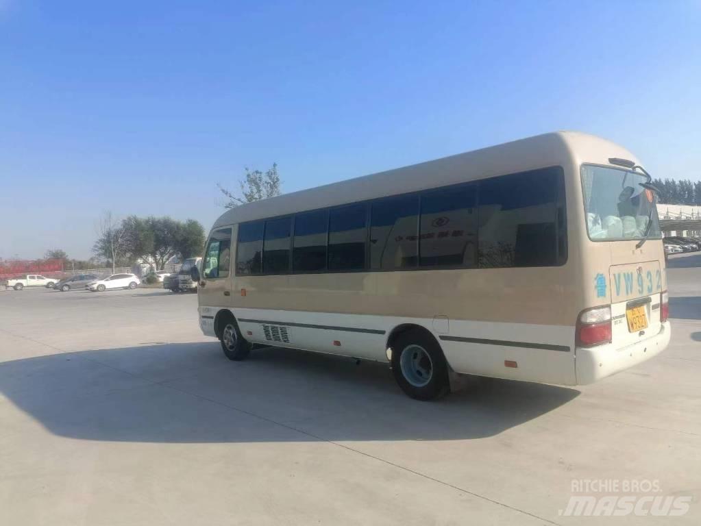 Toyota Coaster Bus 迷你巴士
