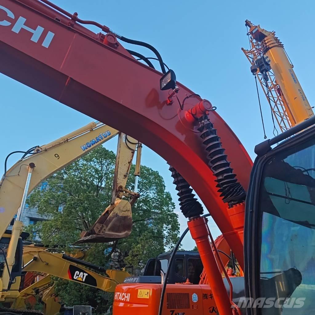 Hitachi ZX120 履带挖掘机