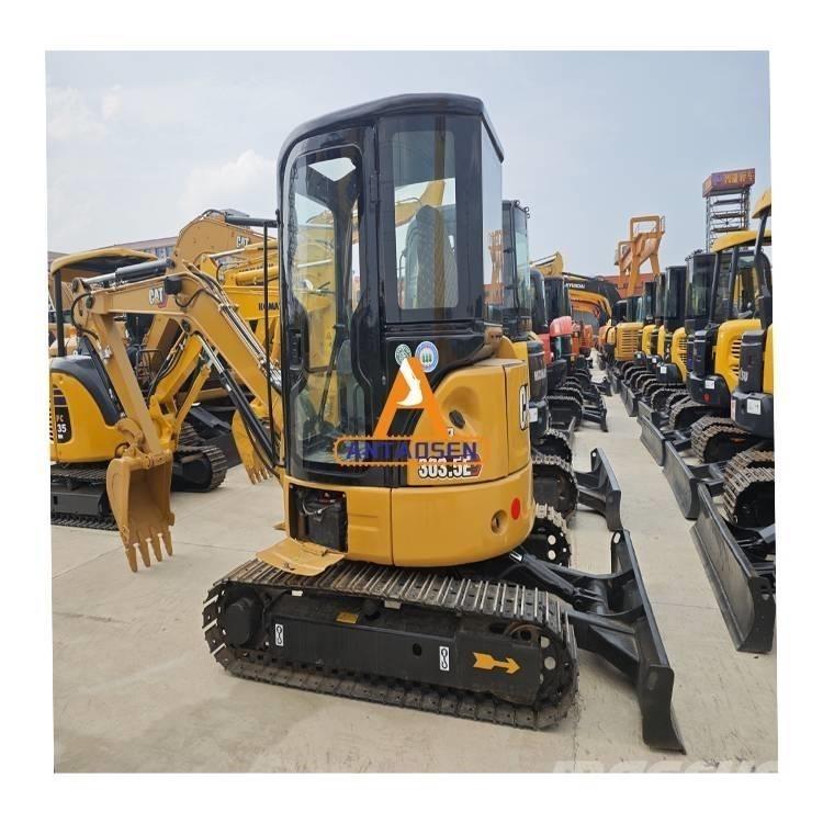 CAT 303.5 E CR 小型挖掘机