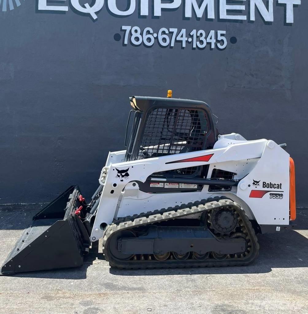 Bobcat T 550 滑移装载机