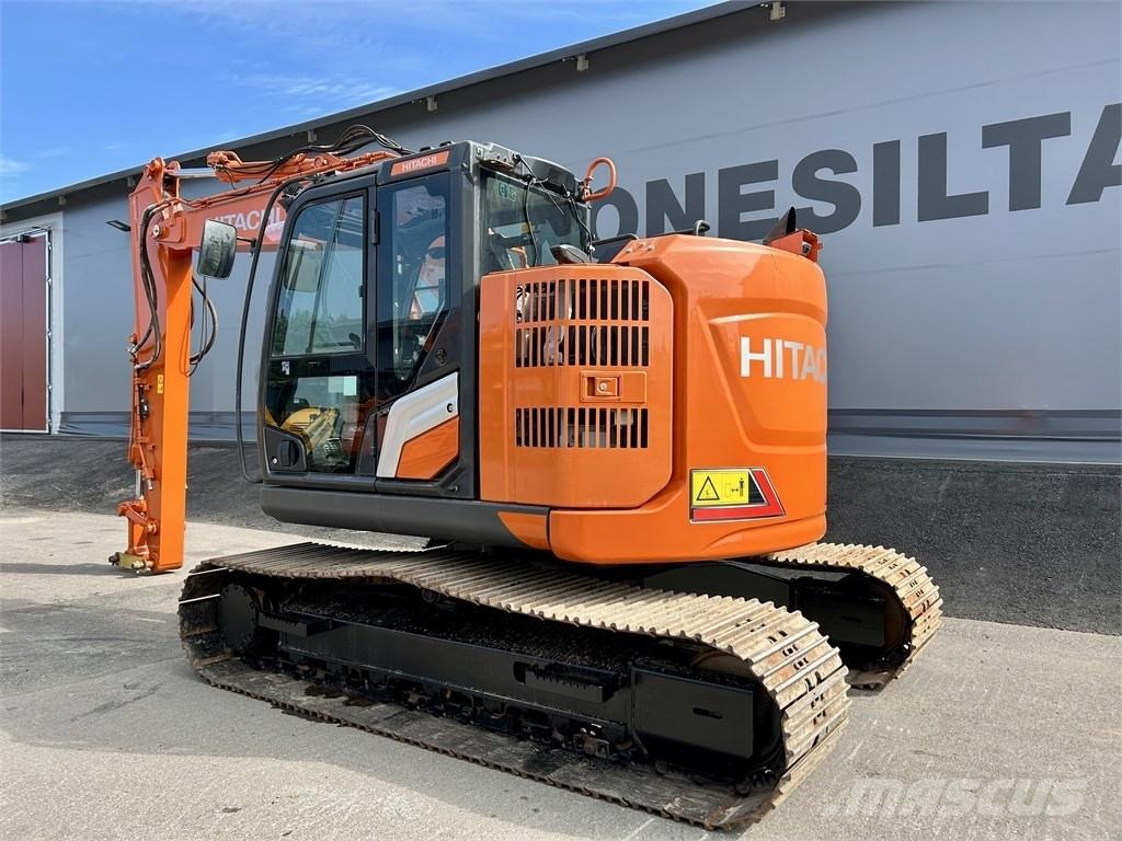 Hitachi ZX135US-7 履带挖掘机