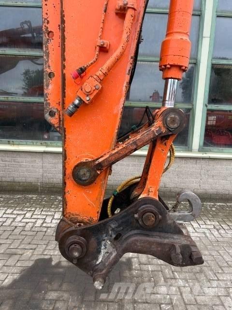 Hitachi ZX 210 LC-3 履带挖掘机