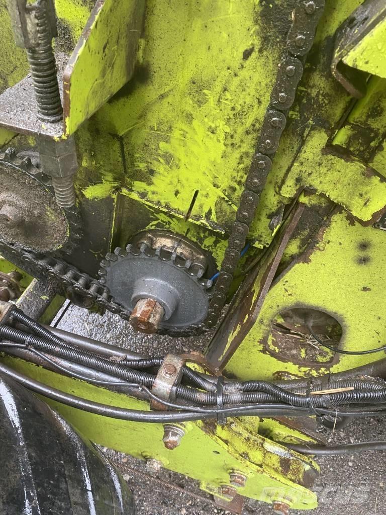 CLAAS uniwrap 255 圆捆打捆机