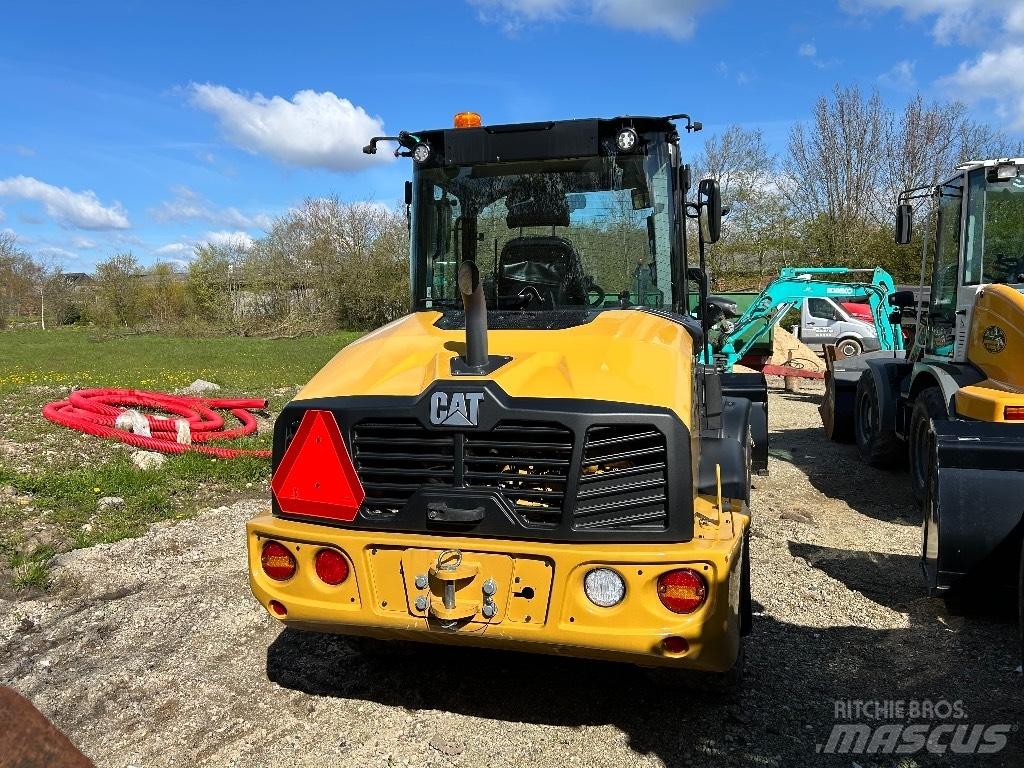 CAT 906 轮式装载机