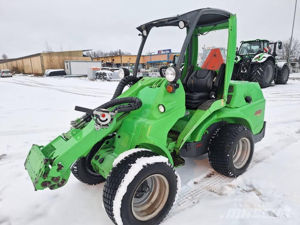 Avant 745 多功能装载机