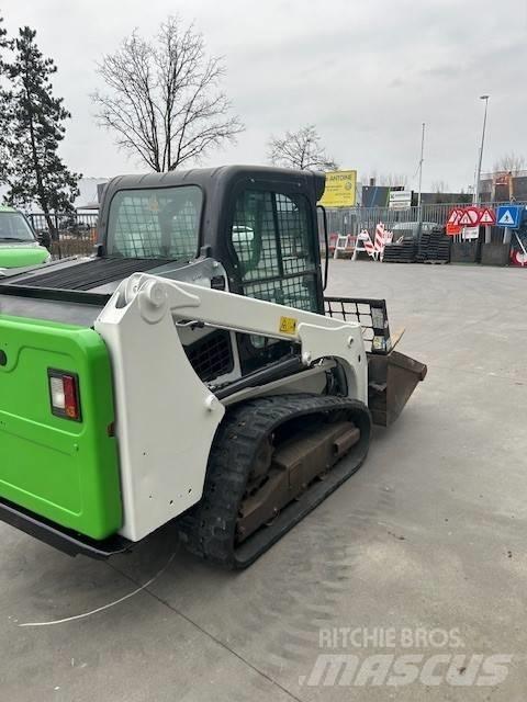 Bobcat T 450 滑移装载机