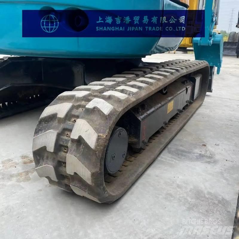 Kubota U 25 小型挖掘机
