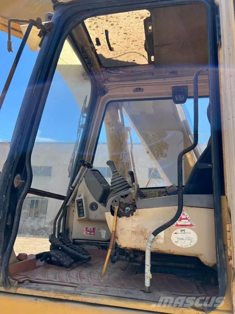 CAT 320 B L 履带挖掘机
