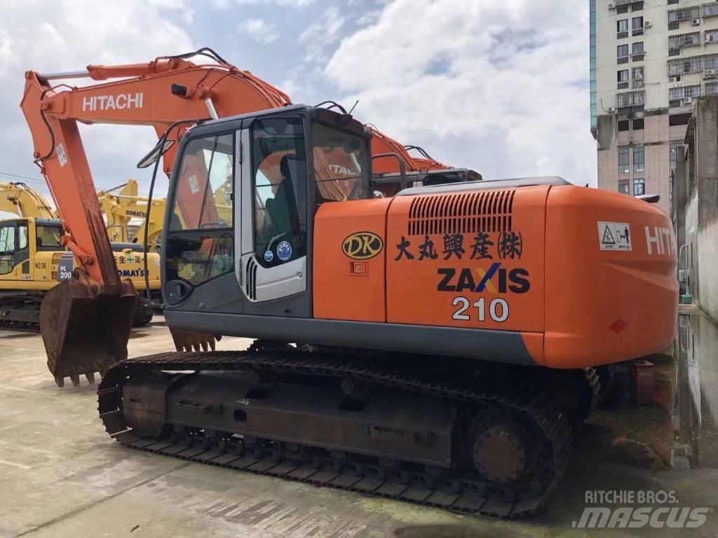 Hitachi zx210 履带挖掘机