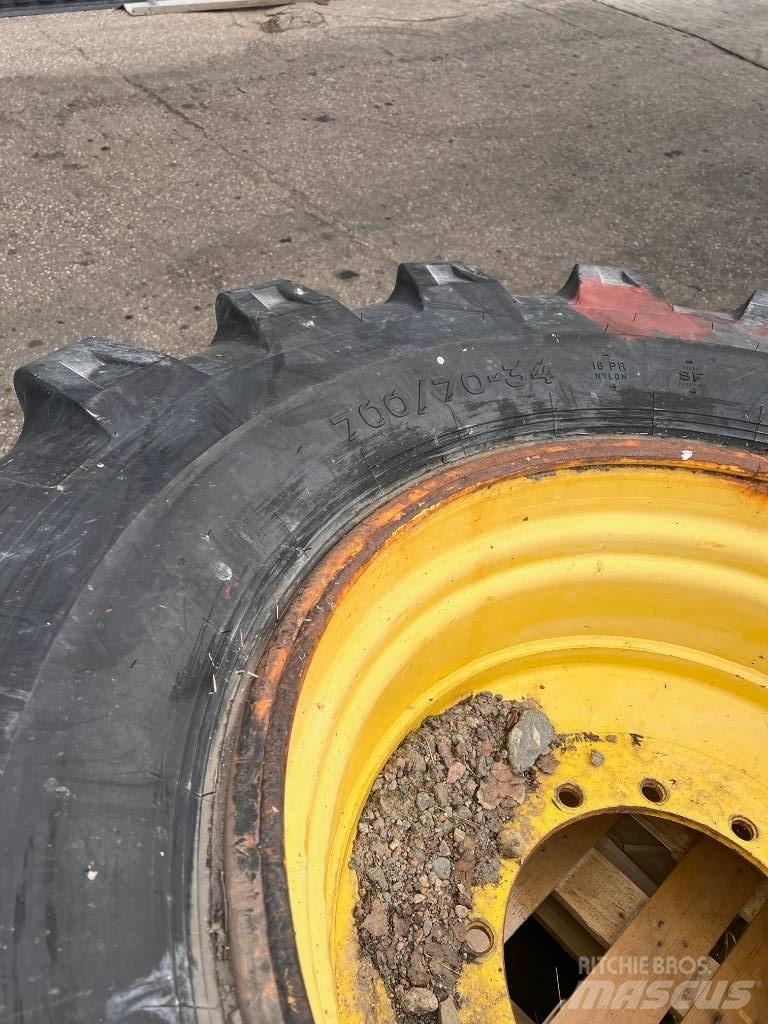 Nokian 700/70-34 轮胎、车轮和轮圈