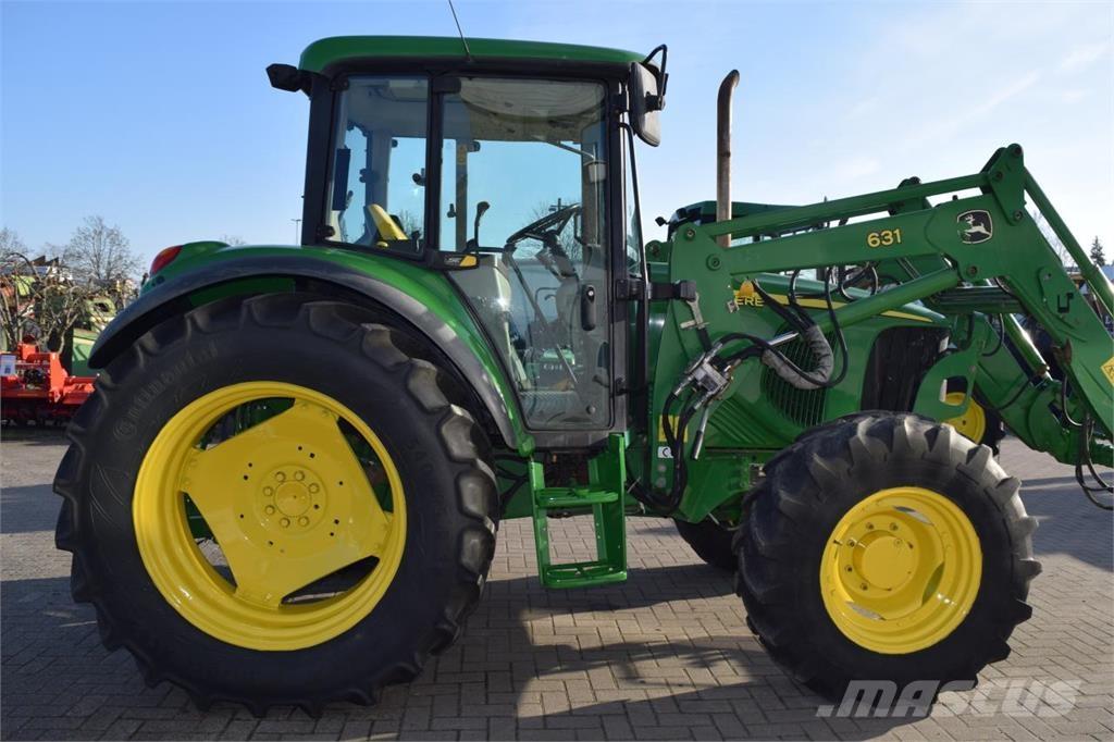 John Deere 6220 拖拉机/农用车