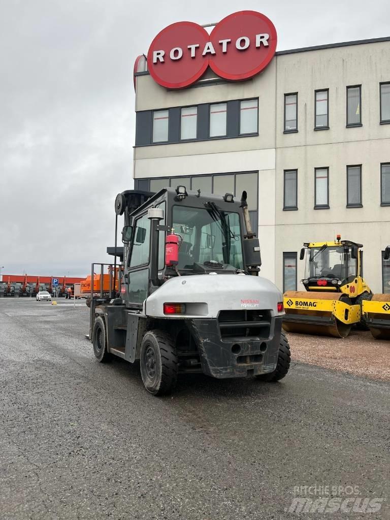 Nissan L1 F6 F70 Y 柴油叉车
