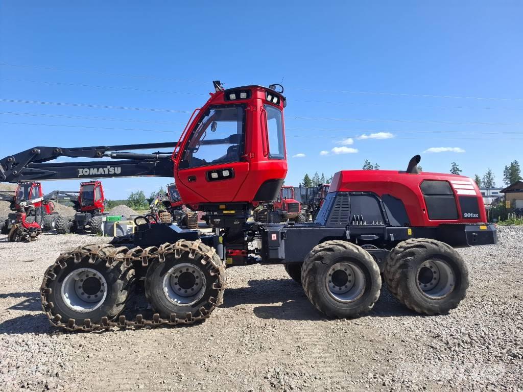 Komatsu 901 XC 收割机