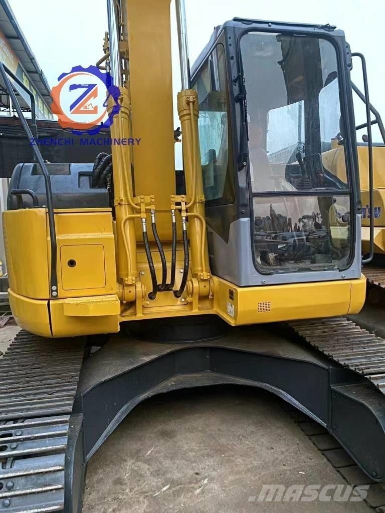 Komatsu PC 128 US 中型挖掘机