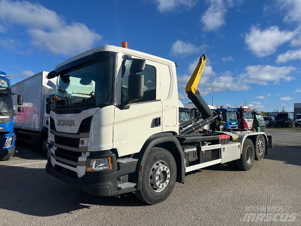 Scania P 360 工程吊钩车