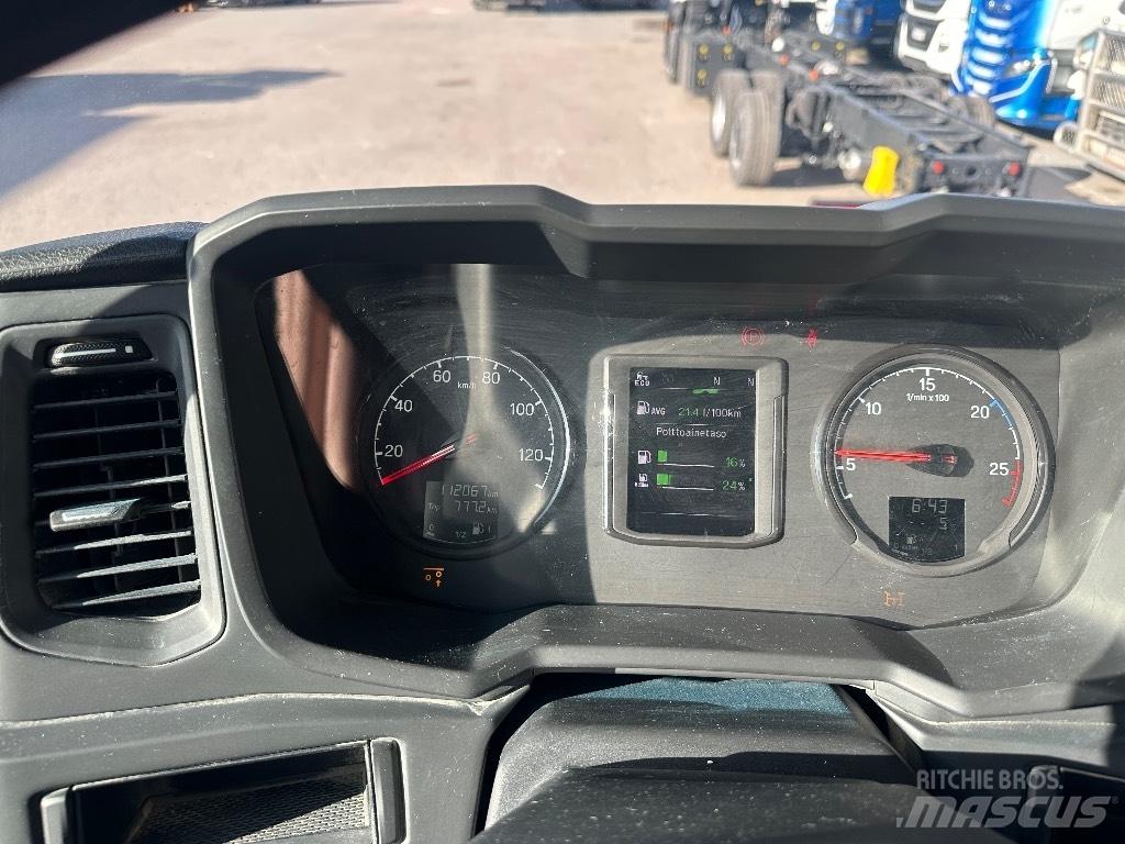 Scania P 360 工程吊钩车