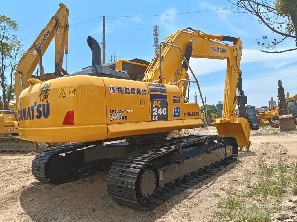 Komatsu PC 240 履带挖掘机
