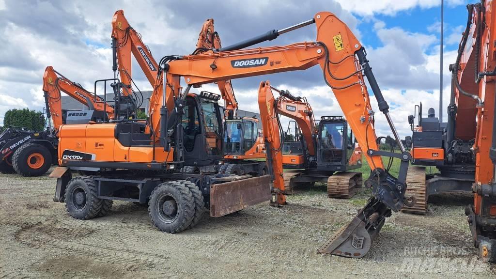 Doosan DX 170 W 轮式挖掘机