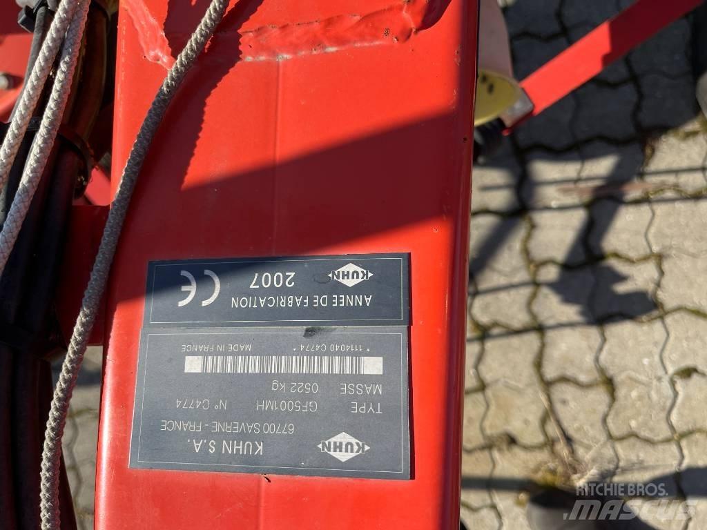 Kuhn GF 5001 M H 犁耙和摊草机
