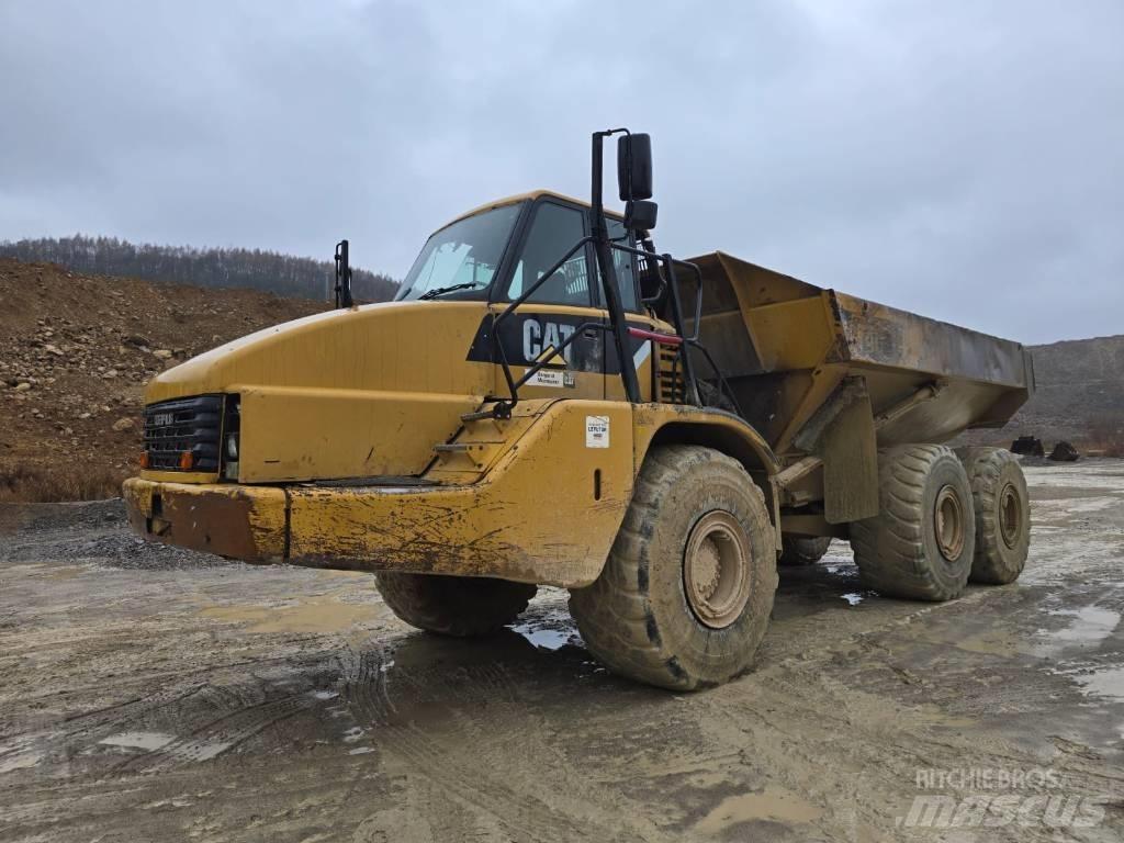 CAT 740 铰接式自卸车