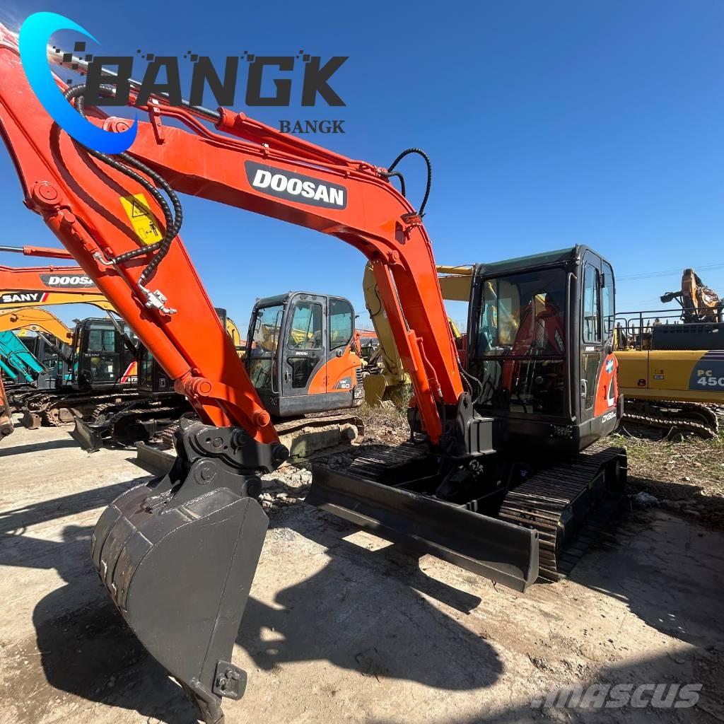 Doosan dx60 履带挖掘机