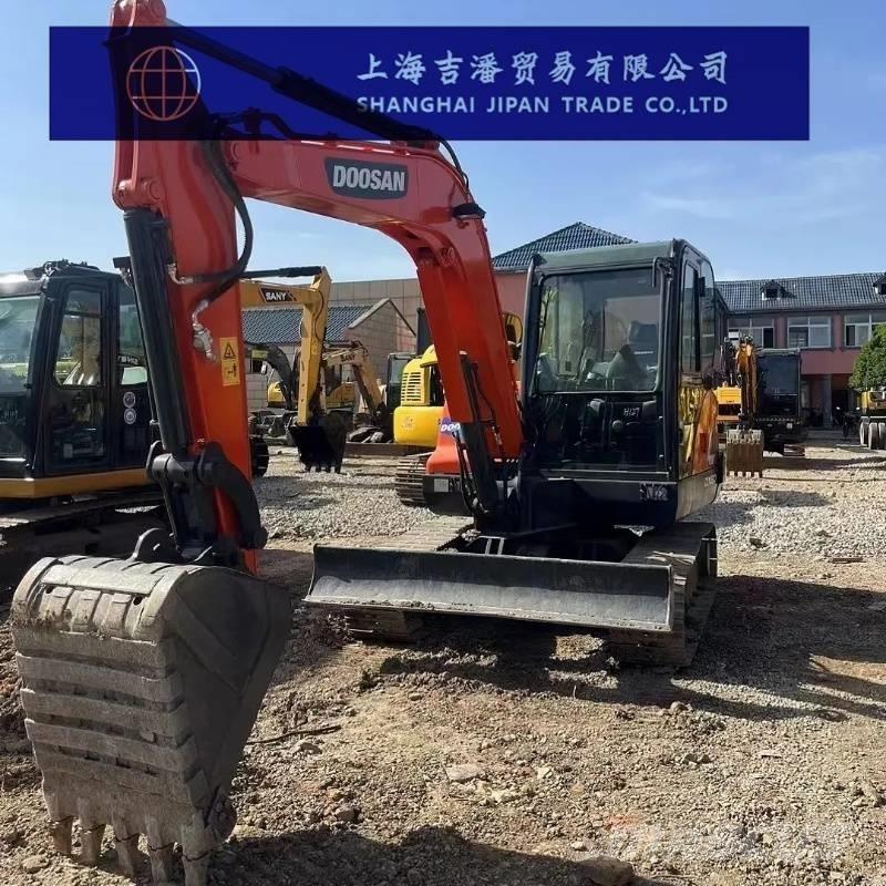 Doosan DX 60 小型挖掘机